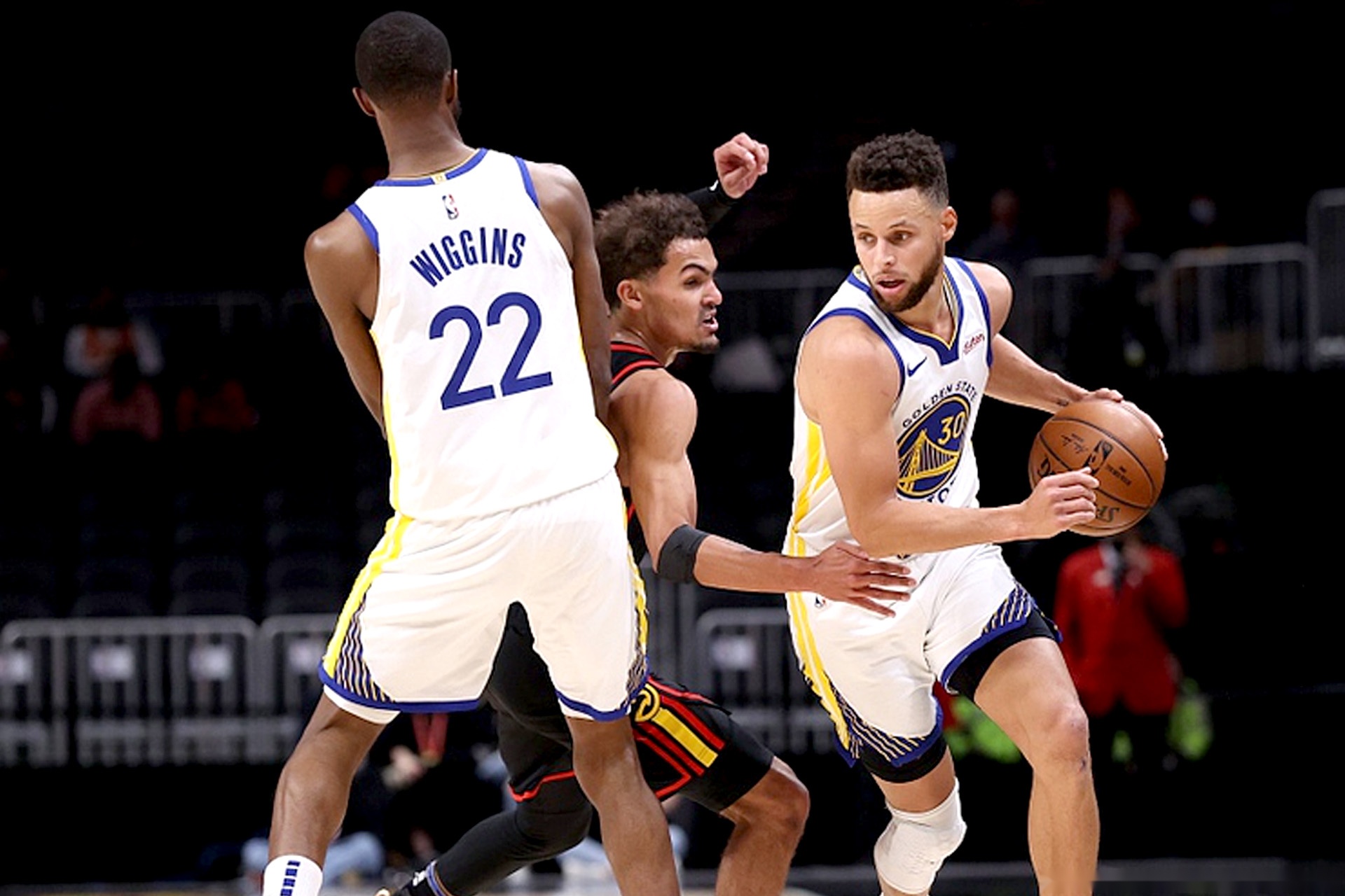 转折点!奥兰多魔术止住颓势;CBA常规赛关键战攻防权衡;目标明确;团队化学反应显著 转折点!奥兰多魔术止住颓势;CBA常规赛关键战攻防权衡;目标明确;团队化学反应显著